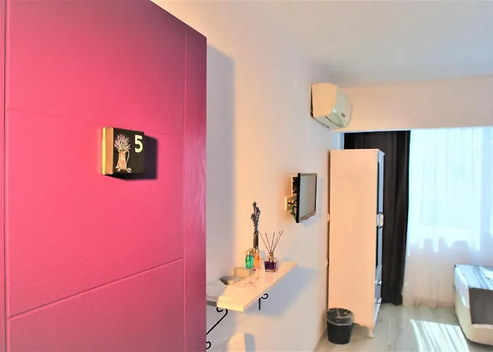 Lavender فندق 2*